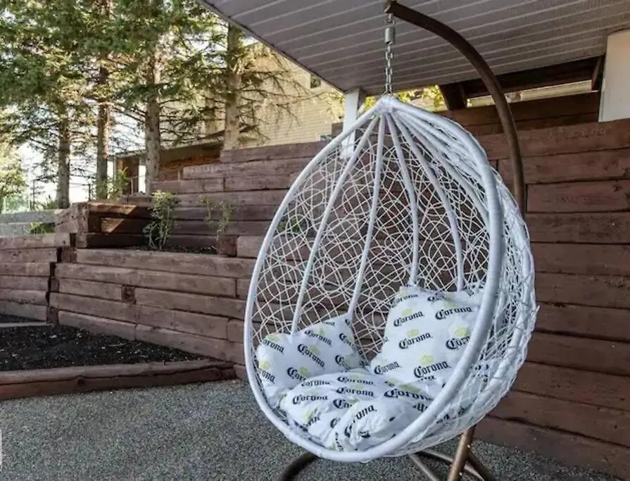 Apartament Stunning River View Home, King Bed, Golf, Firepit Edmonton